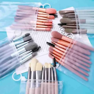 Kit 8 Mini Pinceis Para Maquiagem + Estojo Transparente Para Viagem